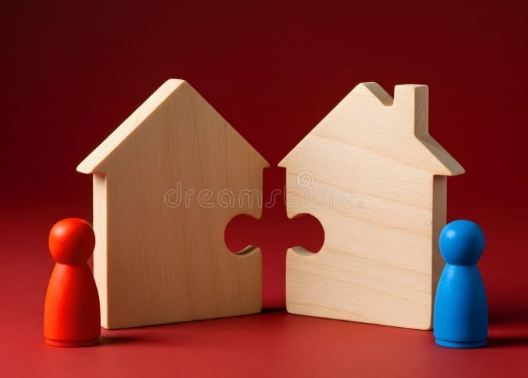 maison divisee avec couple face a maison