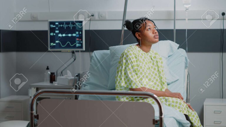 Qui est responsable de mon salaire pendant un arrêt maladie 9 personne malade recevant des soins medicaux