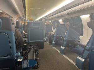 train moderne premiere classe entre paris et la defense