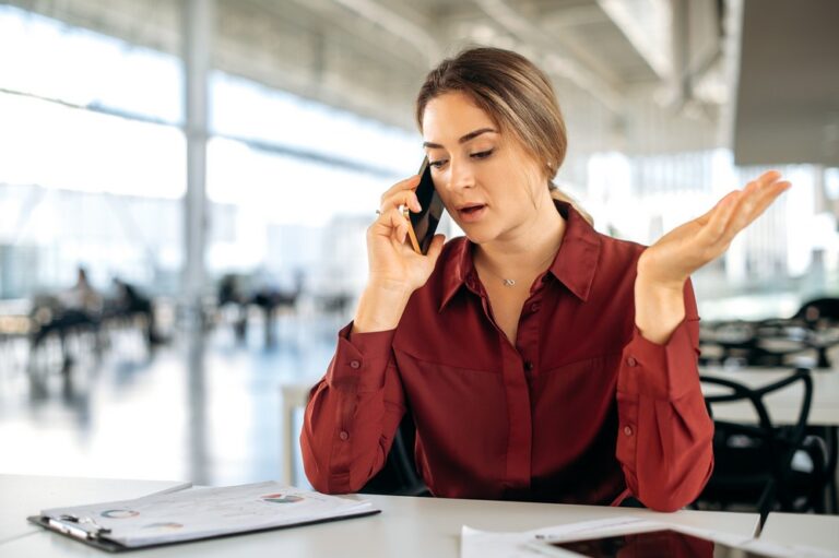 une personne en arret maladie au travail